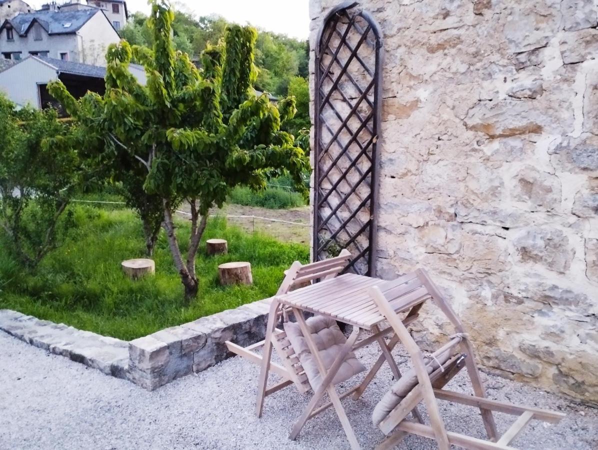 Chambres D'Hotes Le Moulin D'Auxillac La Canourgue Ruang foto